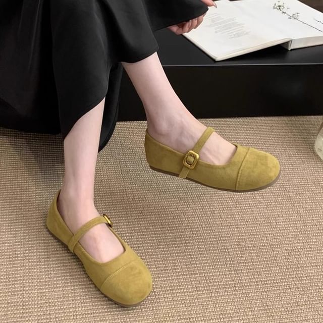 Bolitin-Velvet Plain Flats