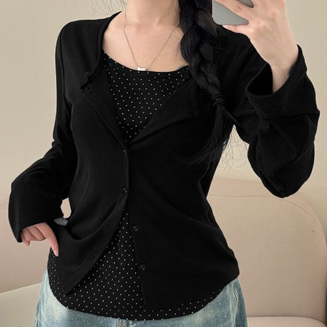 BrickBlack-Long Sleeve Round Neck Dotted Mock Two Piece Button Top