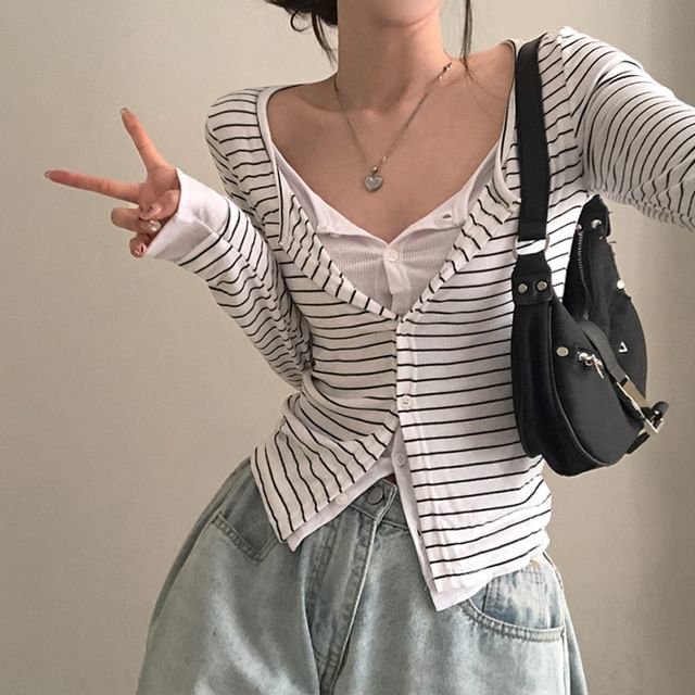 BrickBlack-Long Sleeve Scoop Neck Striped Mock Two Piece Button Top