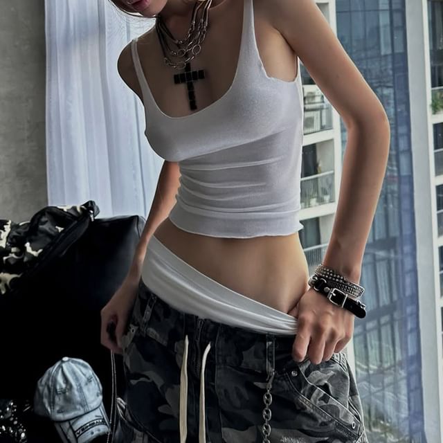 BrickBlack-Scoop Neck Plain Tank Top