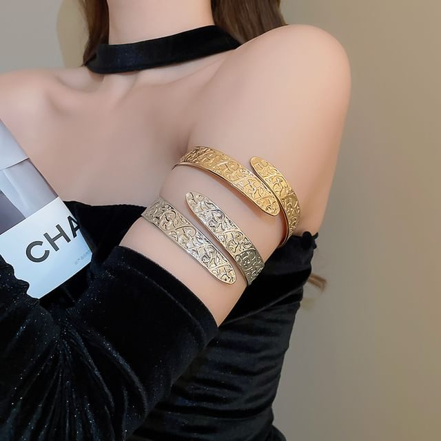Calafa-Embossed Open Armlet