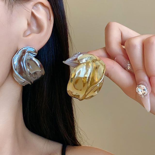 Calafa-Twisted Thick C Shape Earring