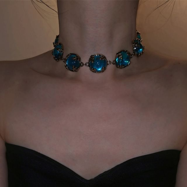 Chimerro-Cabochon Statement Choker