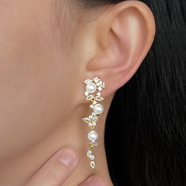 Chimerro-Faux Pearl Dangle Earring Clip On Earring