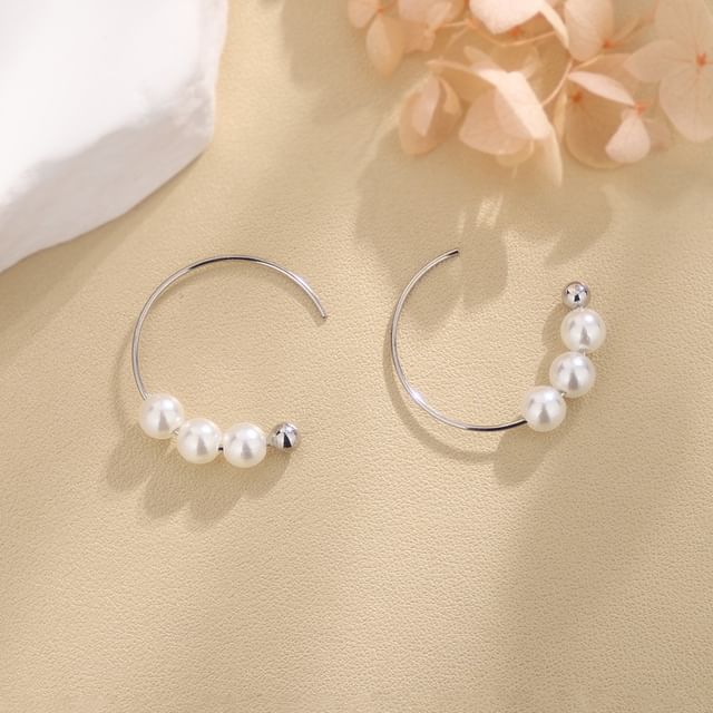Chimerro-Faux Pearl Open Hoop Earring