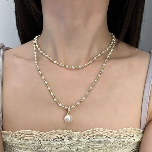 Chimerro-Faux Pearl Pendant Necklace