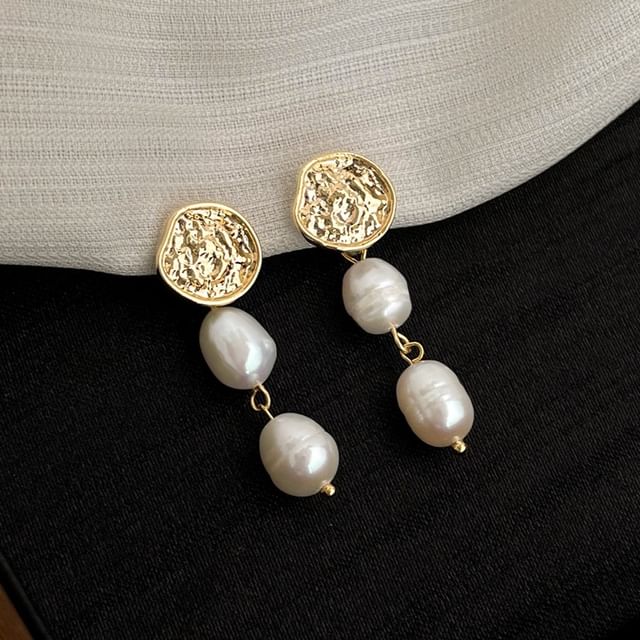 Chimerro-Irregular Disc Freshwater Pearl Alloy Dangle Earring Ear Cuff