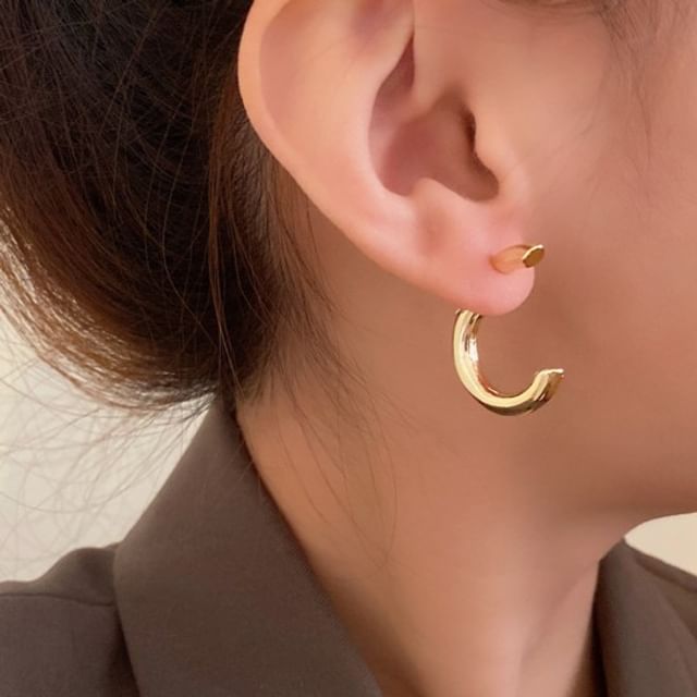 Chimerro-Sterling Silver C-Shaped Hoop Earring