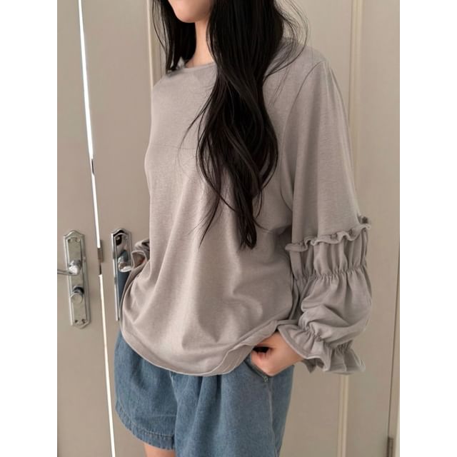 Chubby Girl - Long-Sleeve Plain Ruffle-Tim Loose-Fit Top | YesStyle