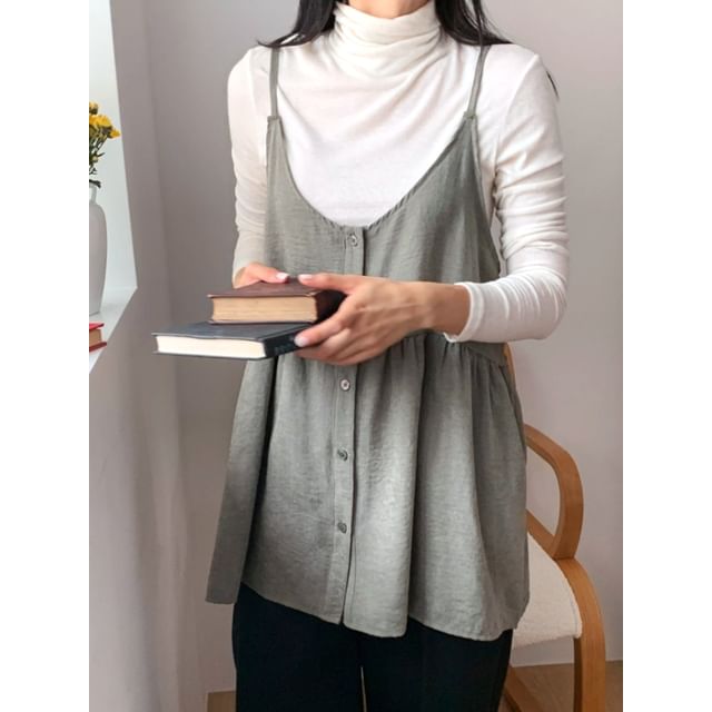 Chubby Girl-Spaghetti Strap Plain Button-Up Top