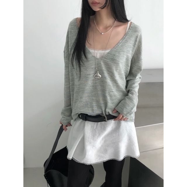 Chubby Girl-V-Neck Plain See-Through Top