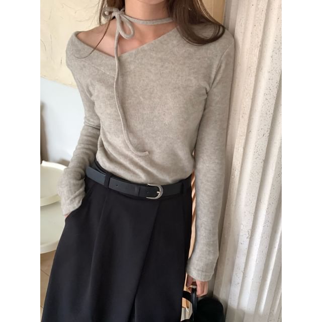 Chubby Girl-V-Neck Tie-Front Plain Top
