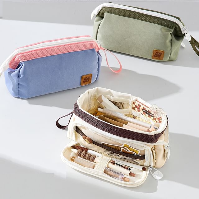Class 302-Applique Two-Tone Nylon Pencil Case