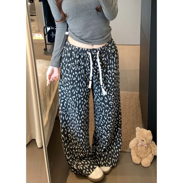 Closette-Drawstring Waist Leopard Print Knit Baggy Pants