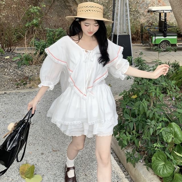Closette-Puff-Sleeve Contrast Stitching Blouse Mini Skirt