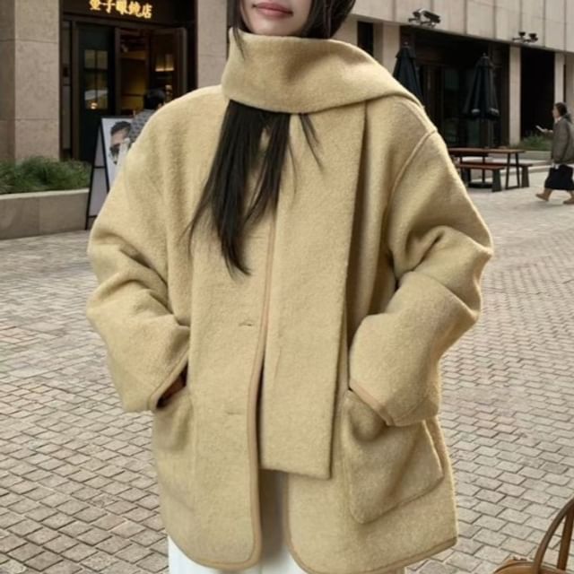 Closette-Set Round Neck Plain Button Jacket Scarf