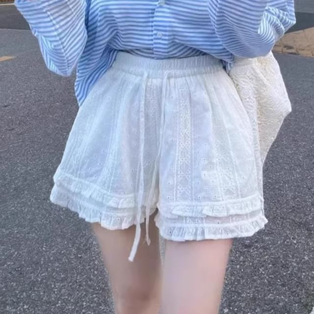 Cloud Nine-Drawstring Waist Lace Shorts