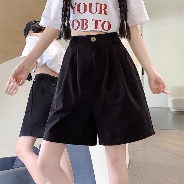 Cloud Nine-High Waist Plain Pleated Shorts