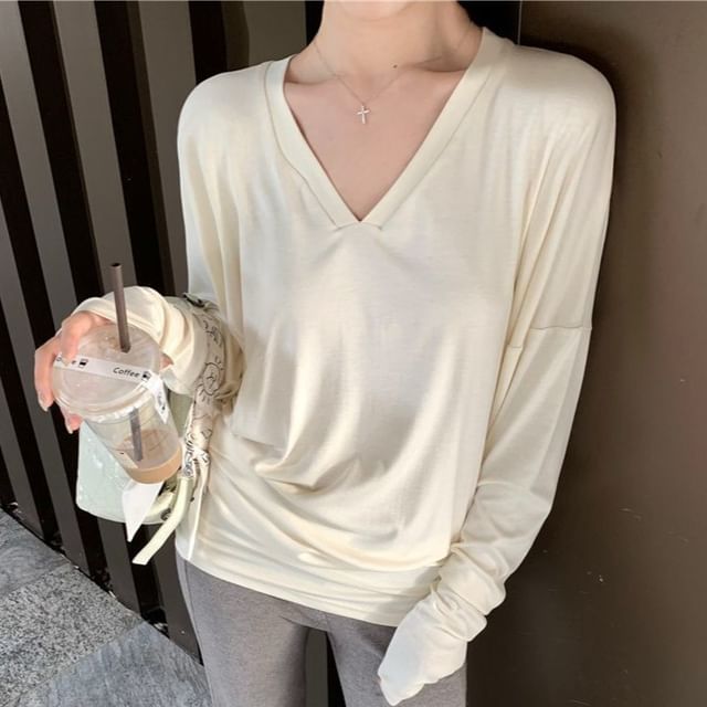 Cloud Nine-Long-Sleeve V-Neck Plain T-Shirt