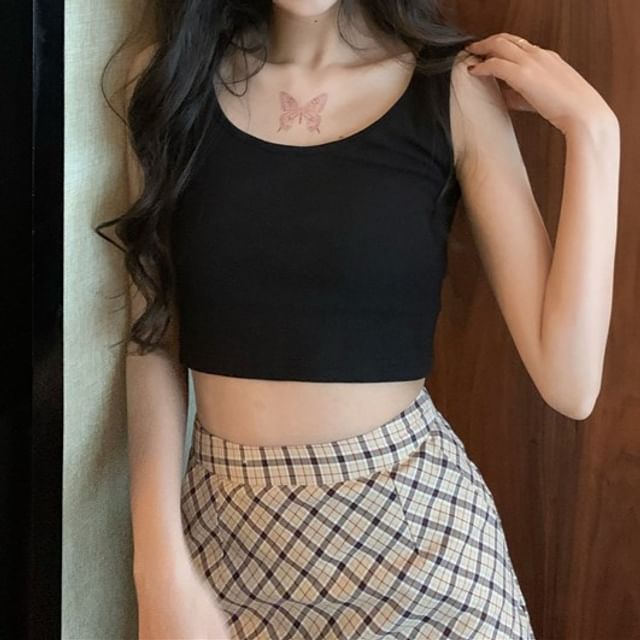 Cloud Nine-Scoop Neck Plain Crop Tank Top