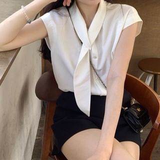 Cloud Nine-Short-Sleeve V-Neck Plain Button Up Blouse