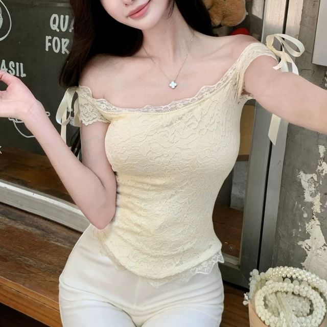 Cloud Nine-Sleeveless Off Shoulder Plain Bow Lace Top