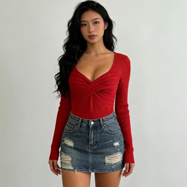 Colada-Long-Sleeve V-Neck Plain Knit Top