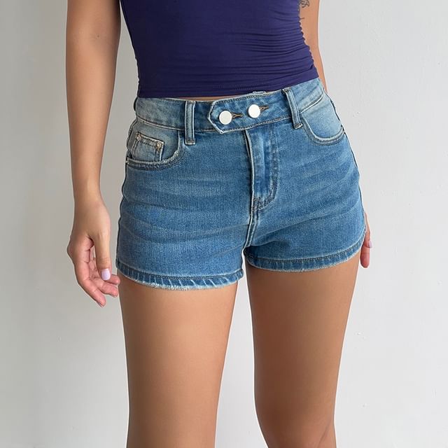 Colada-Mid Waist Washed Denim Hot Pants
