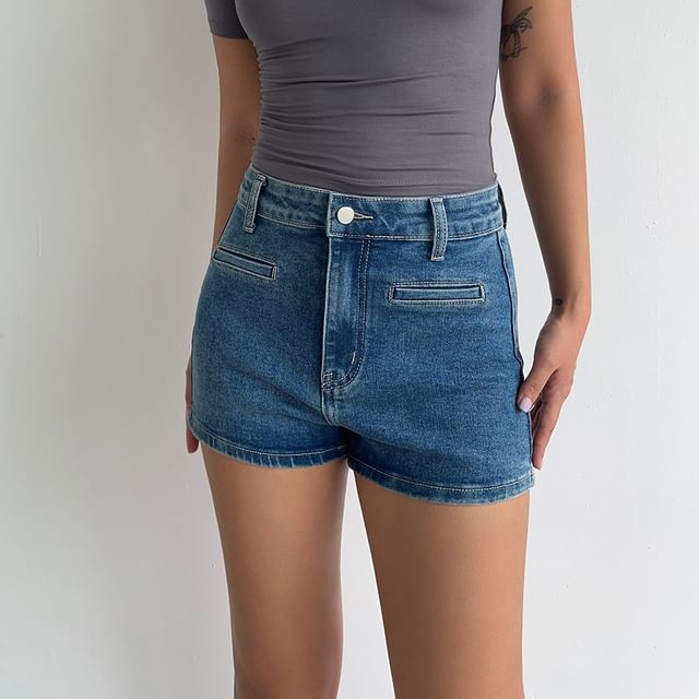 Colada-Mid Waist Washed Denim Hot Pants