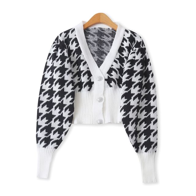 Colada-V-Neck Houndstooth Cropped Cardigan