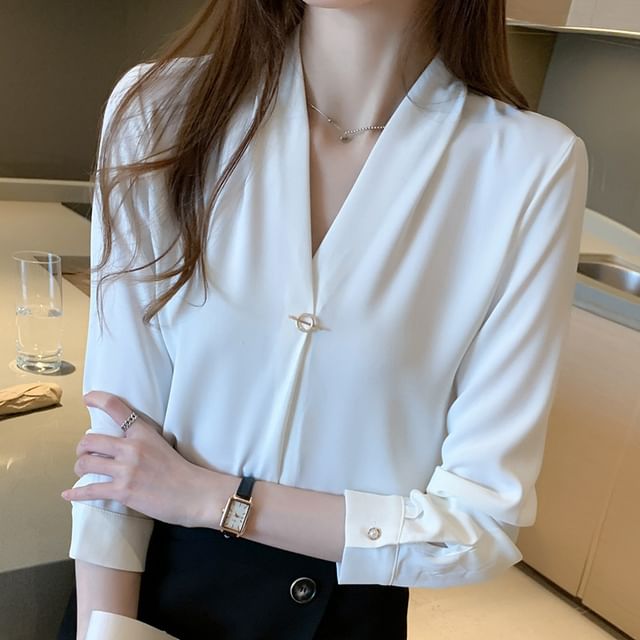 Coline-Long-Sleeve V-Neck Plain Toggle Blouse