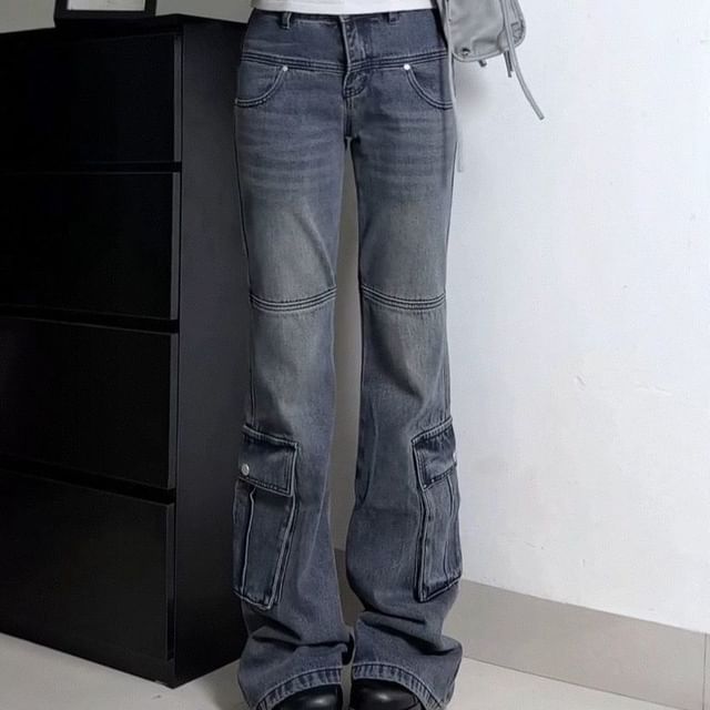 Coline-Mid Rise Washed Flared Cargo Jeans