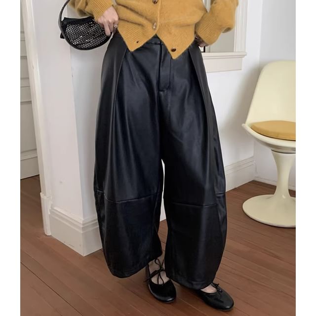Coris-High Waist Plain Faux Leather Cropped Baggy Pants