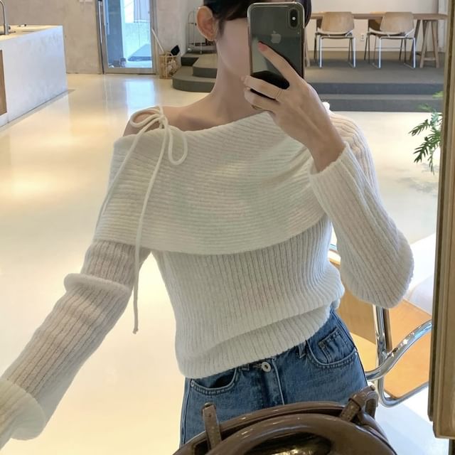 Coris-Long-Sleeve Off Shoulder Plain Knit Top