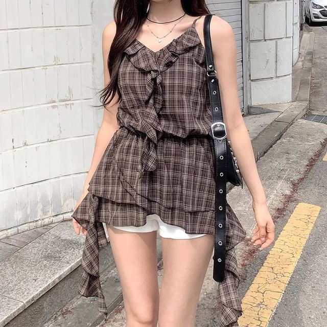 Coris-Spaghetti Strap V-Neck Plaid Ruffle Trim Camisole Top