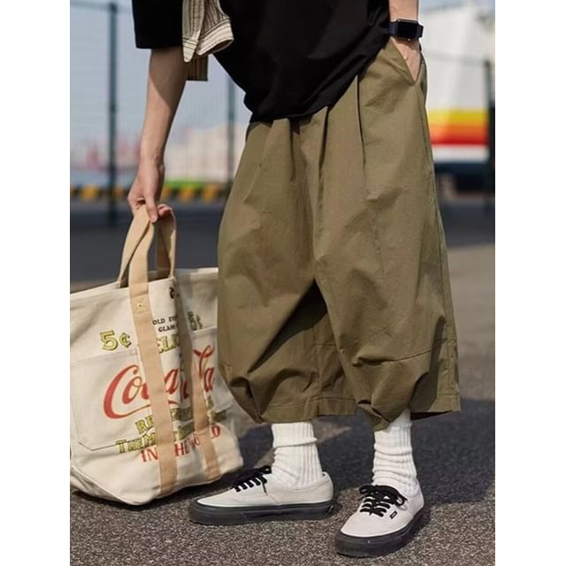 Cowpow-Mid Waist Plain Capri Cargo Pants