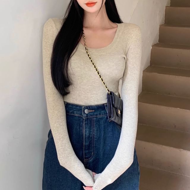 CRIBI-Long-Sleeve Scoop Neck Plain Ribbed Knit Top