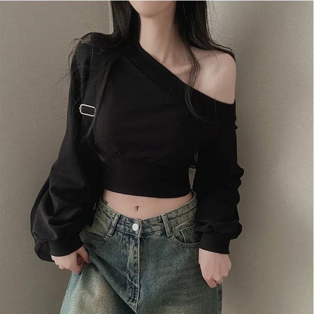 CRIBI-Off-Shoulder Plain Crop Sweatshirt