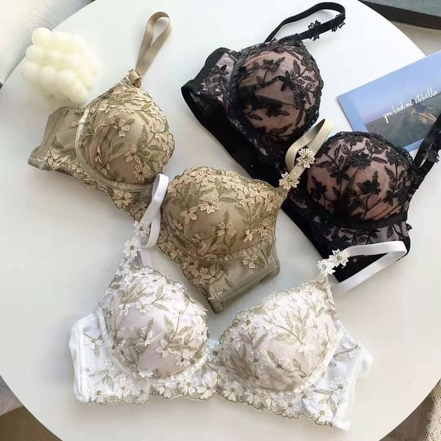 Croix-Lace Bra Top