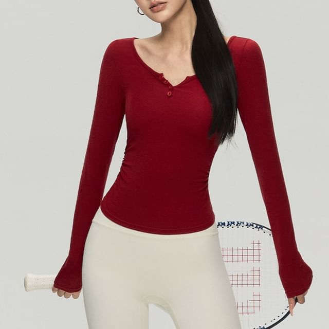 CUCURBIT-Long-Sleeve Notched Plain Sports Top