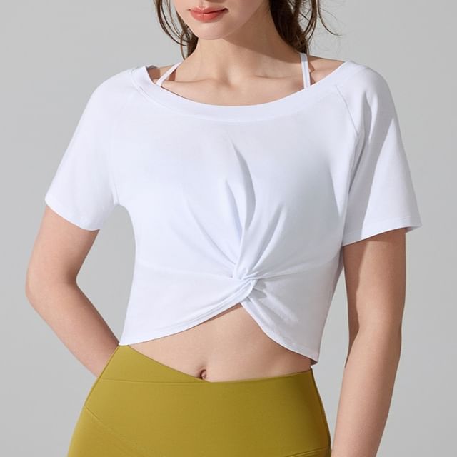 CUCURBIT-Short-Sleeve Plain Knot Asymmetrical Crop Top