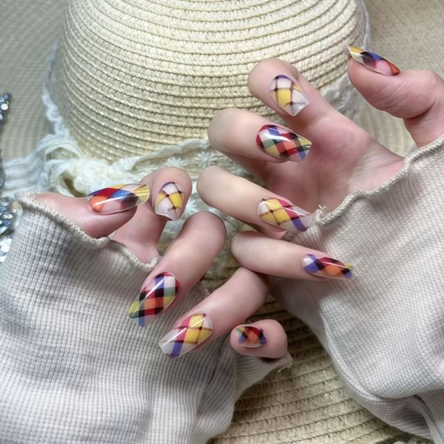 Cutip Nails-Argyle Squoval Press On Nail