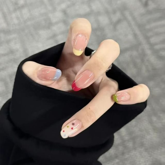 Cutip Nails-Dotted Press On Nails