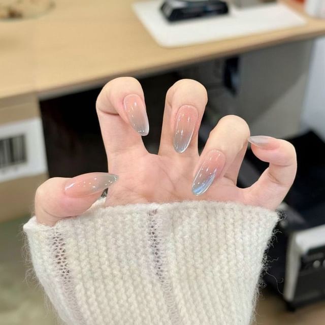Cutip Nails-Gradient Almond Press On Nail
