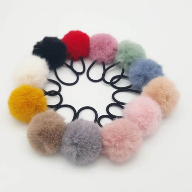 Daeuni-Pom Pom Hair Tie
