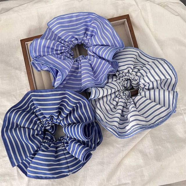 Daeuni-Striped Ruffle Scrunchie