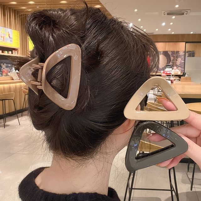Daeuni-Triangle Acrylic Hair Claw Clip