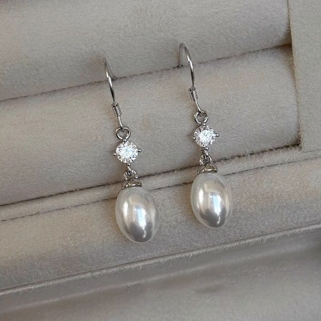 Dashiro-CZ Faux Pearl Dangle Earring