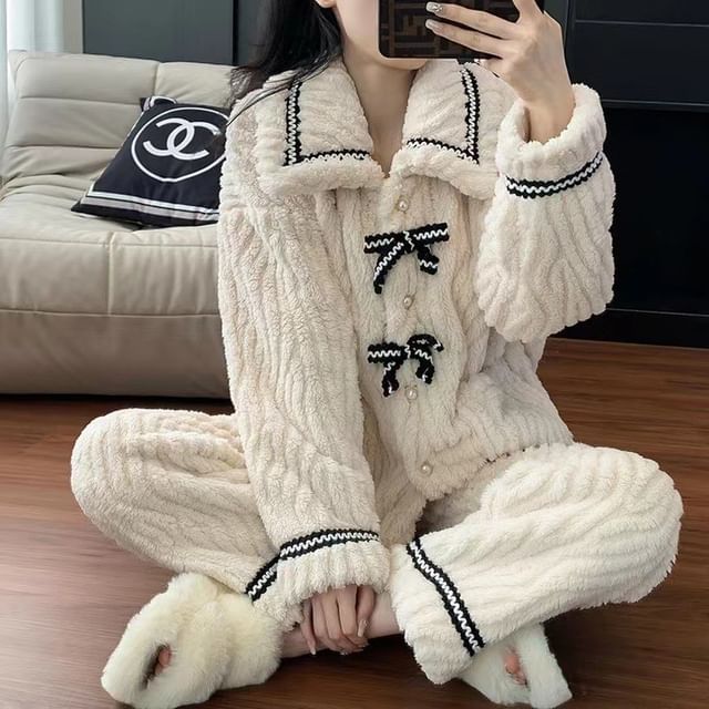 Dazzli-Ensemble pyjama Veste en polaire corail à col boutons en fausses perles et rubans Pantalon coupe droite