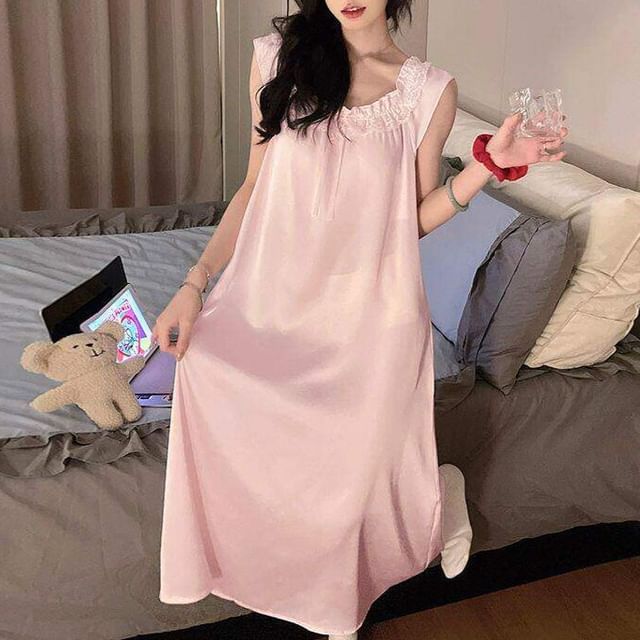 Dazzli-Sleeveless Plain Pajama Dress